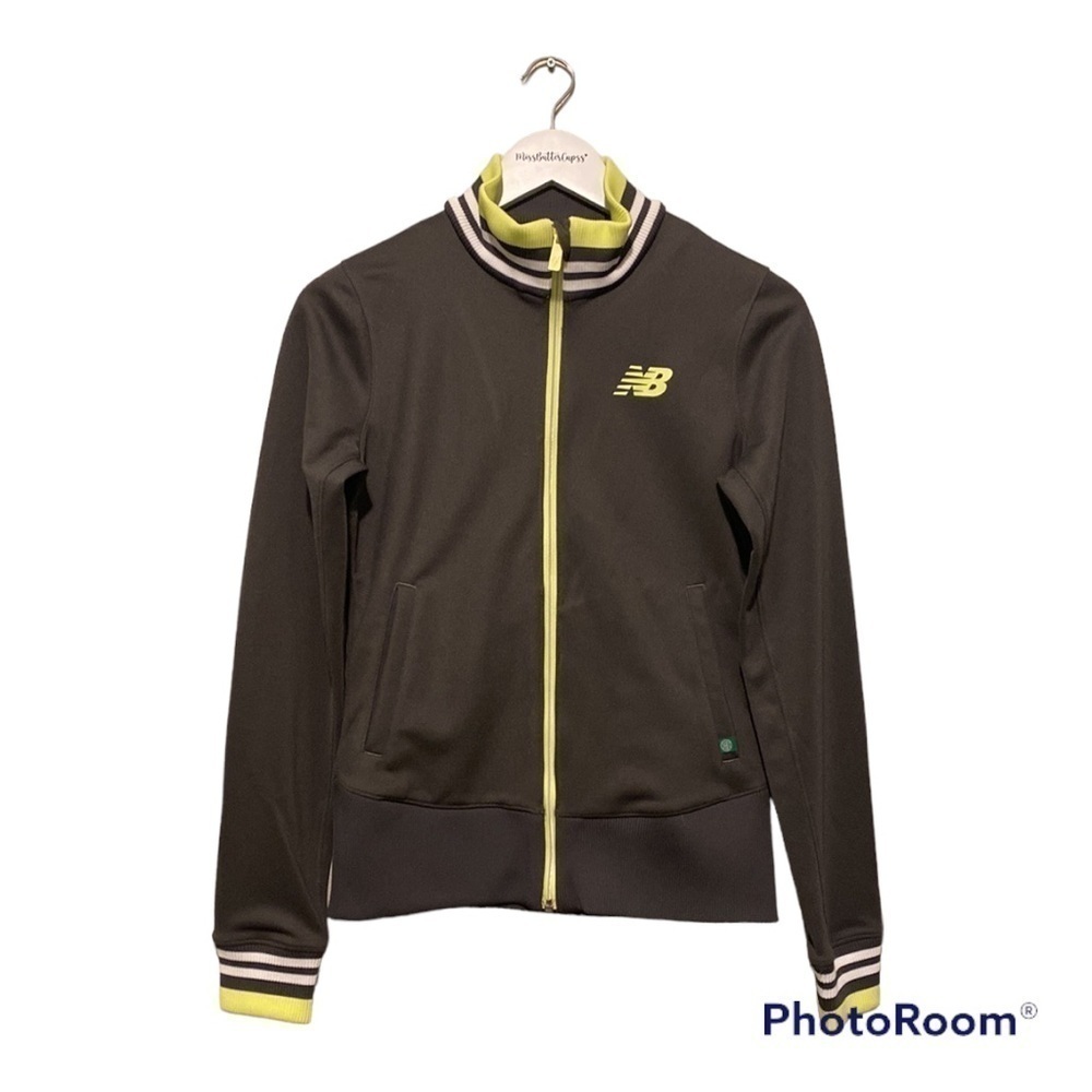 New New Balance Retro Gray With Green Highlight Running/Track Jacket | Size Xs